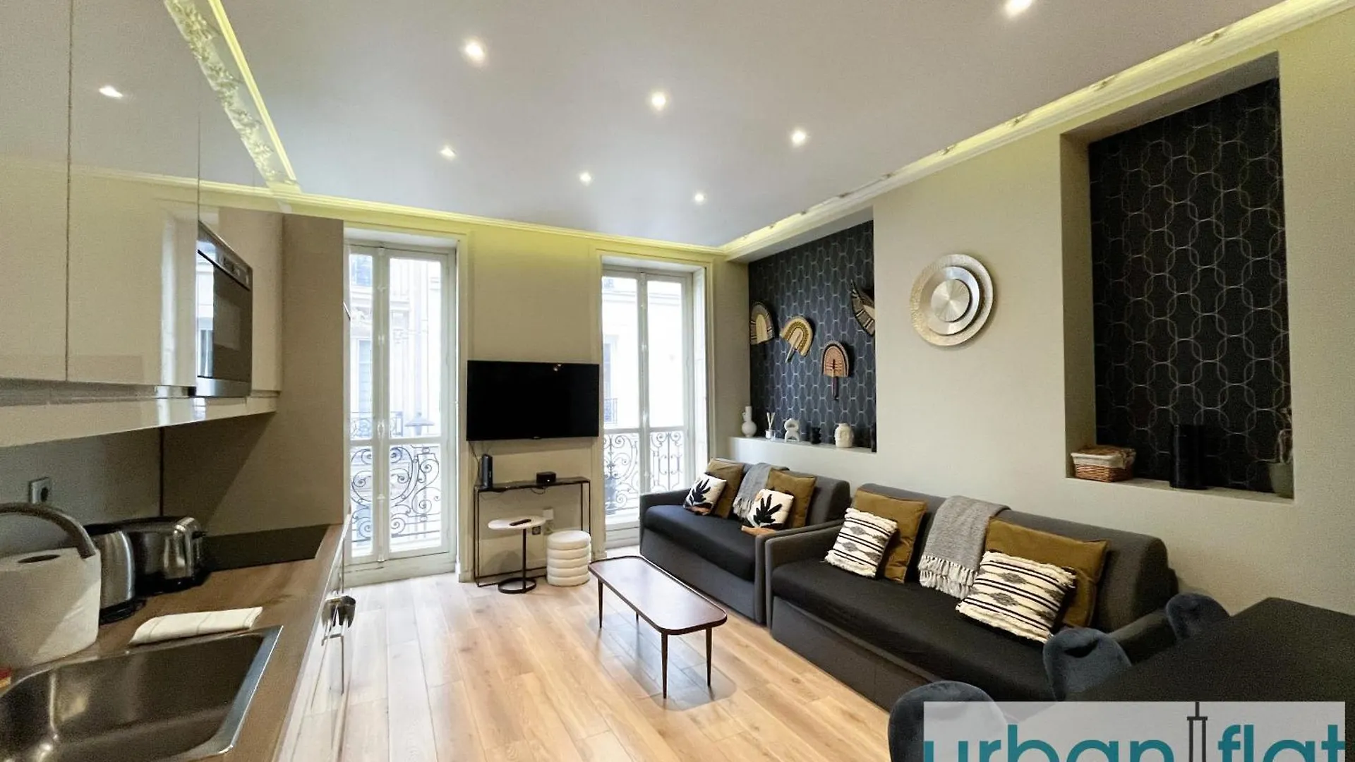 Apartment Urban Flat 61 - Pretty 3 Bedrooms In Center Of Paris France